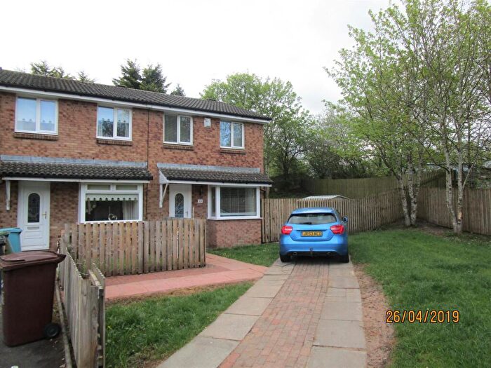 2 Bedroom End Of Terrace House To Rent In High Burnside Avenue, Coatbridge, ML5