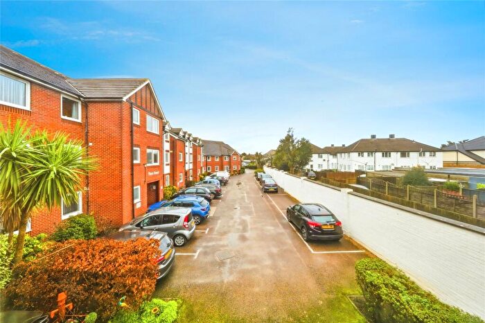 1 Bedroom Apartment For Sale In Fern Court, Bexleyheath, DA7