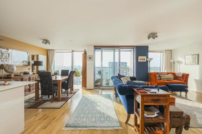 3 Bedroom Flat To Rent In Golden Hind Place, Grove Street, London, SE8