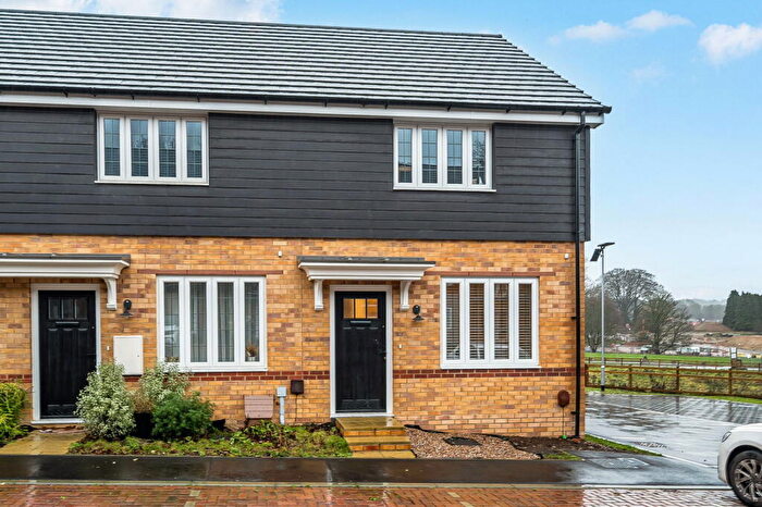 2 Bedroom End Of Terrace House For Sale In Holland Road, Basingstoke, RG23