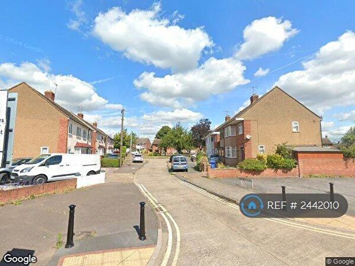 3 Bedroom Semi-Detached House To Rent In Romsey Close, Stanford-Le-Hope, SS17