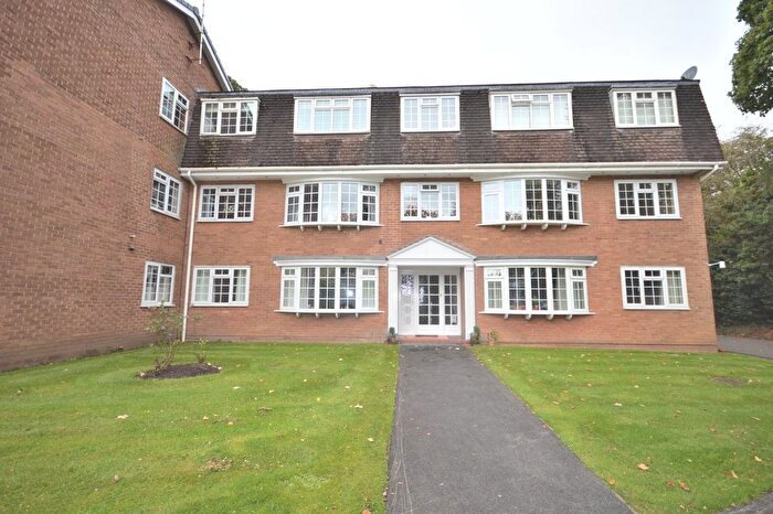 2 Bedroom Flat To Rent In Dorchester Court, Brooklands Road, Sale, M33