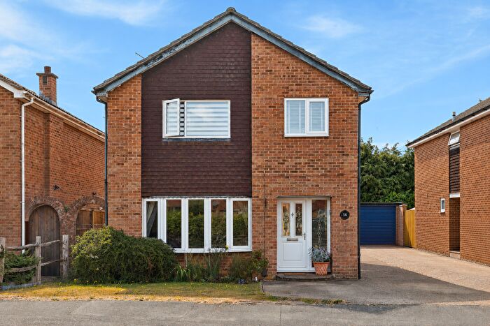 4 Bedroom Detached House For Sale In Ref: Sb - Poynes Road, Horley, RH6