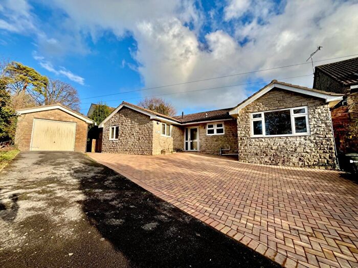 3 Bedroom Bungalow To Rent In Three Bedroom Bungalow - Broadmayne, DT2