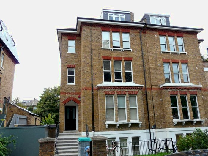 2 Bedroom Flat To Rent In The Gardens, London SE22