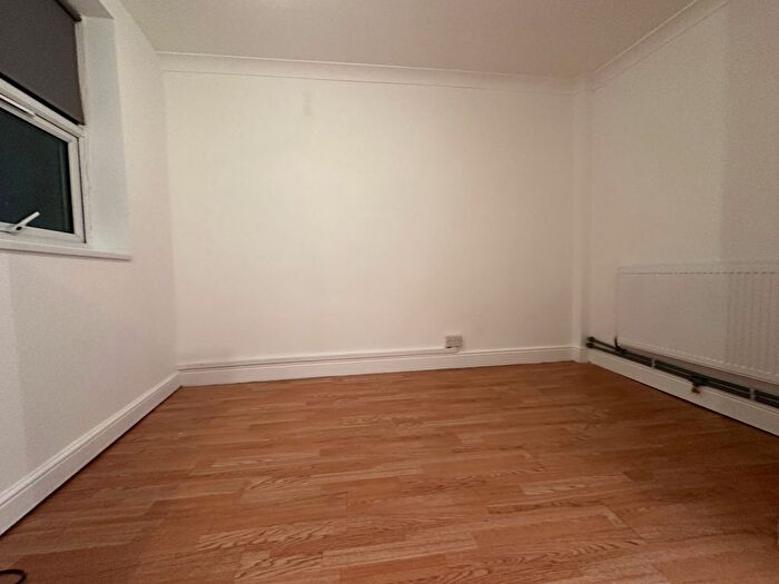 1 Bedroom Flat To Rent In Broad Lane, London, N15