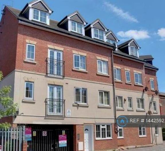 1 Bedroom Flat To Rent In Wellington Manor, Luton, LU1