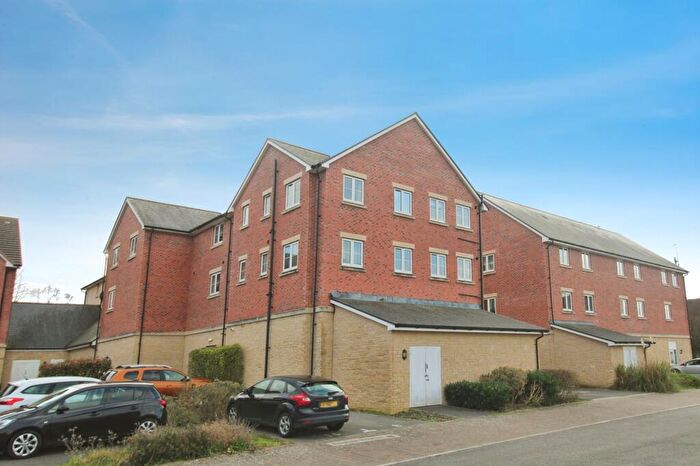 2 Bedroom Flat For Sale In Crosier Close, Old Sarum, SP4