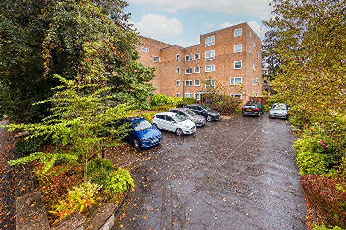 1 Bedroom Apartment For Sale In Sydenham Road, Dowanhill, Glasgow, G12
