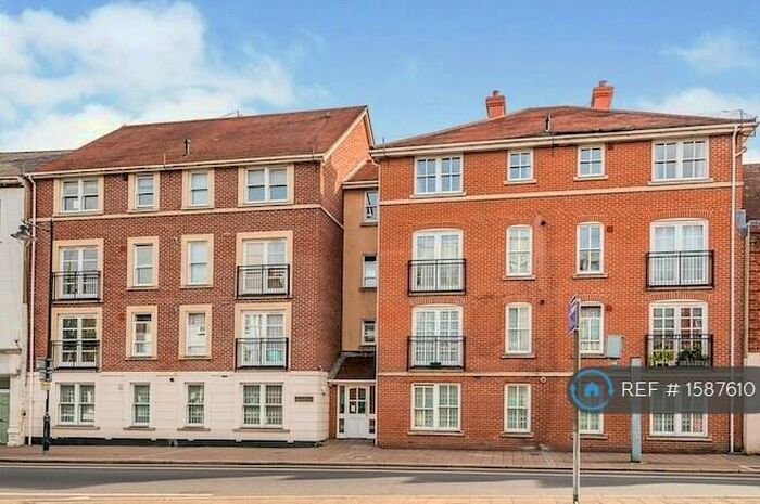 2 Bedroom Flat To Rent In London Street, Reading, RG1