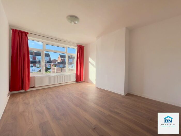 3 Bedroom Semi-Detached House To Rent In Burbage Close, Loughborough, LE11