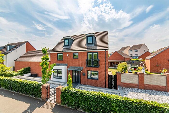 4 Bedroom Detached House For Sale In Spindlestone View, Great Park, NE13