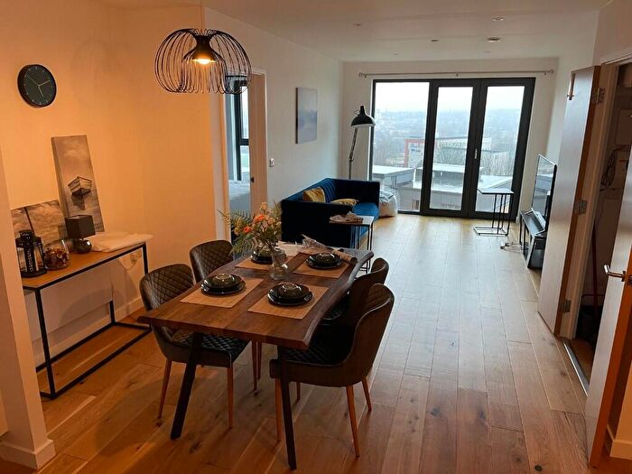 2 Bedroom Flat To Rent In Windmill Street, Birmingham, B1