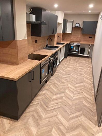 12 Bedroom Hotel To Rent In London Road, Ewell, KT17