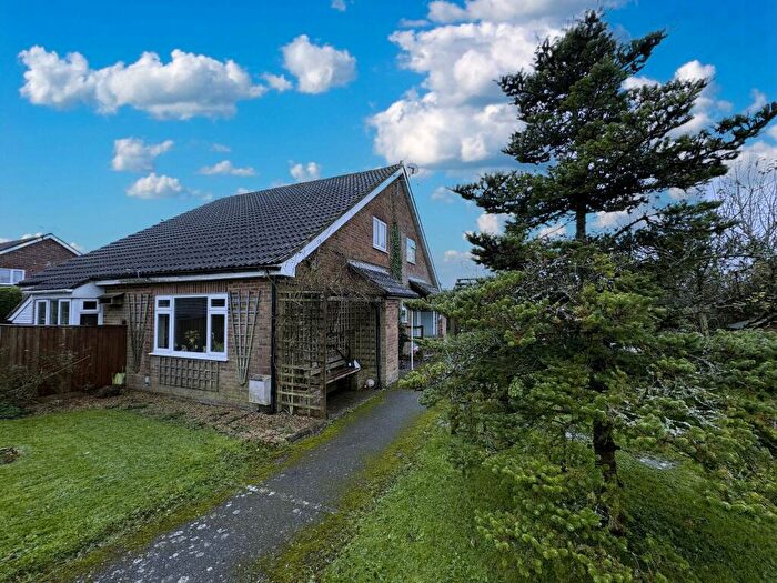 1 Bedroom Semi-Detached House To Rent In Blackmore Road, SP7