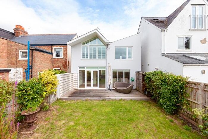 3 Bedroom Detached House To Rent In Ferry Road, Marston, OX3