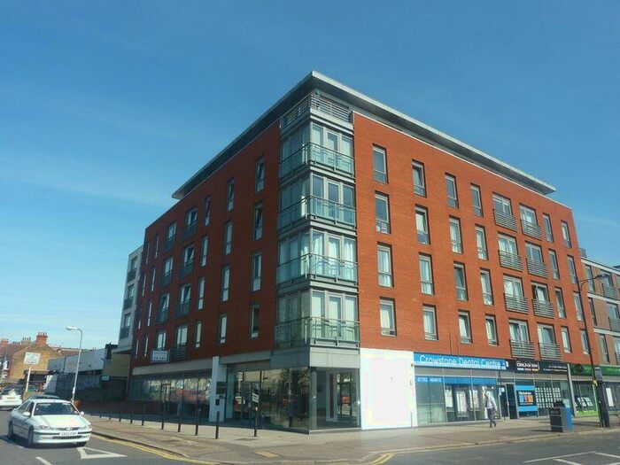 2 Bedroom Flat To Rent In Southchurch Road, Southend-On-Sea, SS1