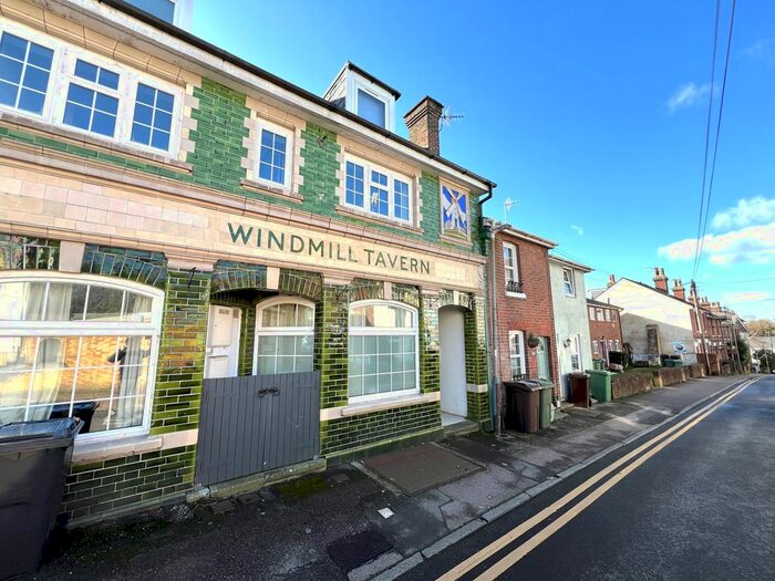 2 Bedroom Flat To Rent In North Street, Tunbridge Wells, TN2