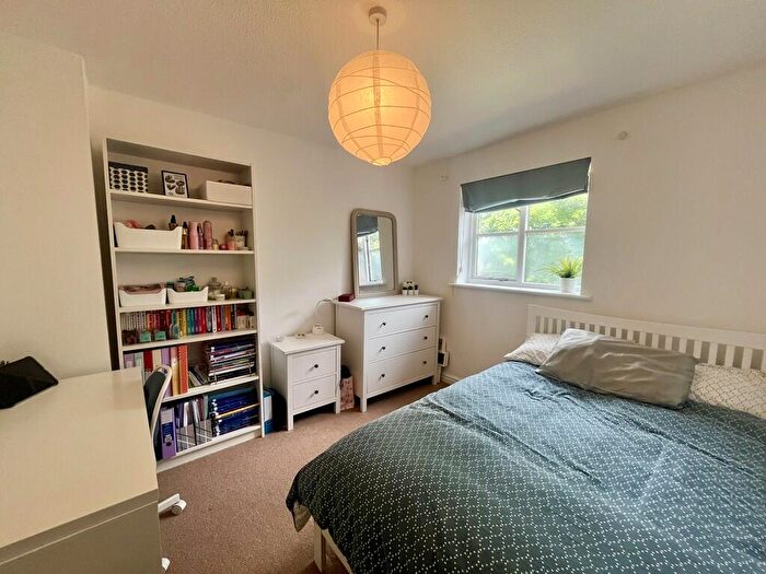 3 Bedroom Terraced House For Sale In Barn Close, Kintbury, RG17