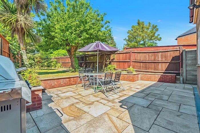 3 Bedroom Detached House To Rent In Park Crescent, Harrow Weald, Harrow, HA3