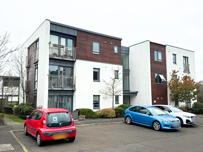 2 Bedroom Flat To Rent In Bavelaw Road, Balerno, EH14