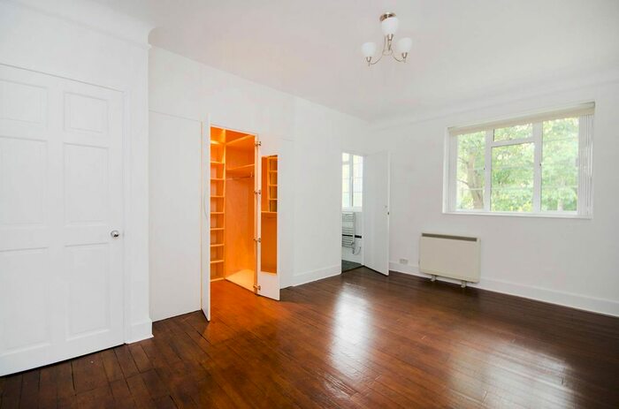 3 Bedroom Maisonette To Rent In Spencer Road, Grove Park, London, W4