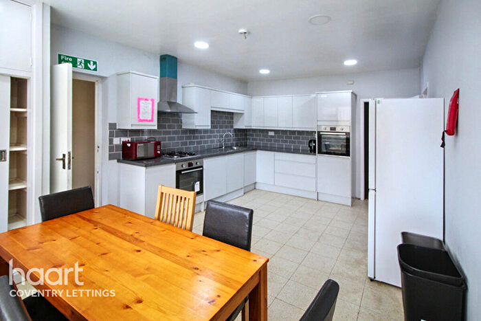 6 Bedroom Detached House To Rent In Cannon Close, Coventry, CV4