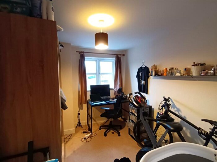 2 Bedroom Apartment To Rent In Jasmine House, Braunston Close, Northampton, NN4
