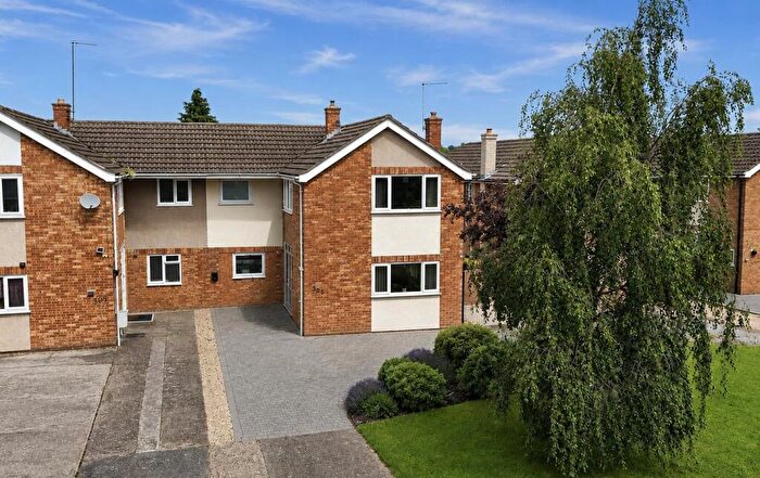 4 Bedroom Semi-Detached House For Sale In Billing Road East, Abington, Northampton, NN3