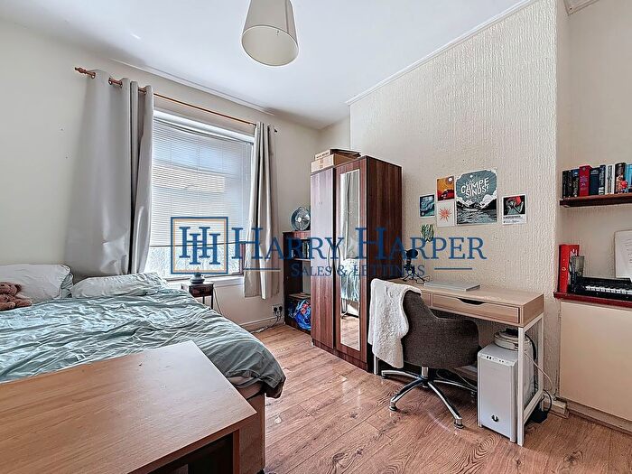 2 Bedroom Flat To Rent In Cathays Terrace, Cathays, CF24