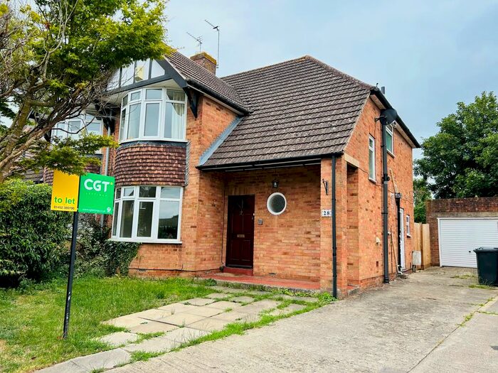 3 Bedroom Property To Rent In Foxwell Drive, Hucclecote, Gloucester, GL3