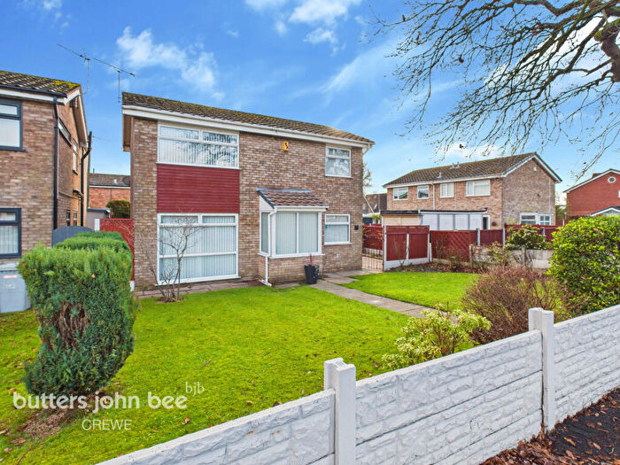 3 Bedroom Detached House For Sale In Coppenhall Lane, Crewe, CW2
