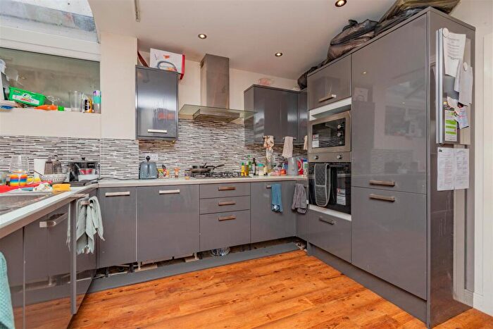 7 Bedroom House To Rent In Heeley Road, Birmingham, West Midlands, B29