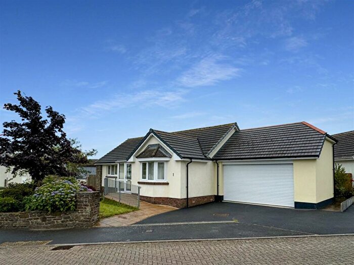 2 Bedroom Bungalow For Sale In Jacobs Field, Parkham, Bideford, EX39