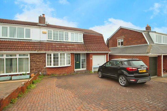 4 Bedroom Semi-Detached House For Sale In Greenways, Consett, Durham, DH8