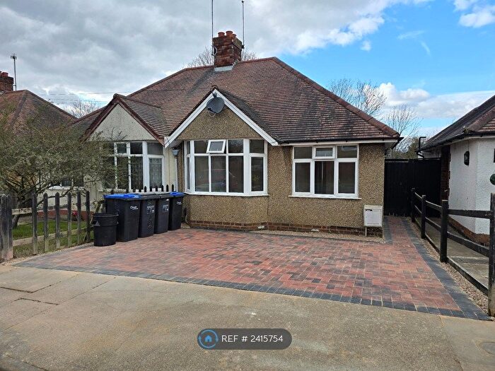 3 Bedroom Bungalow To Rent In Northampton, Northampton, NN3