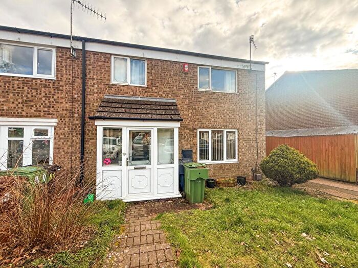 3 Bedroom House To Rent In Byron Way, Bromsgrove, B61