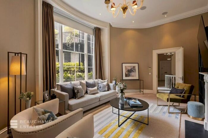 2 Bedroom Flat To Rent In Curzon Square, Mayfair, W1J