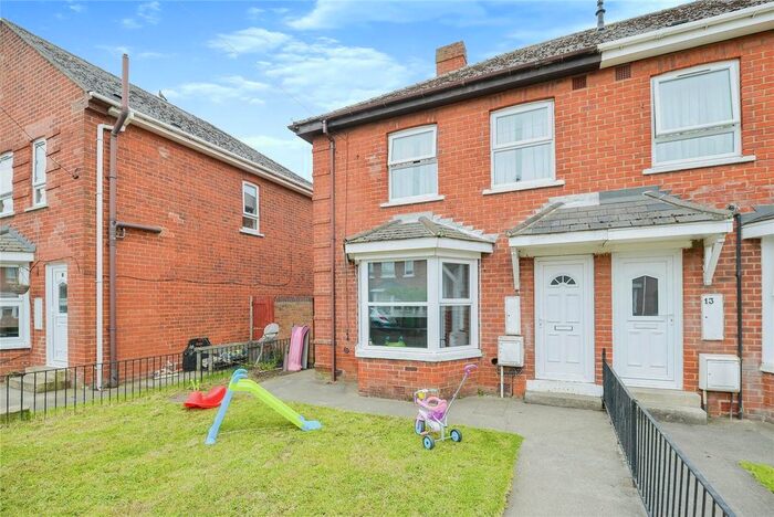 3 Bedroom End Of Terrace House For Sale In Laburnum Grove, Middlesbrough, Durham, TS2