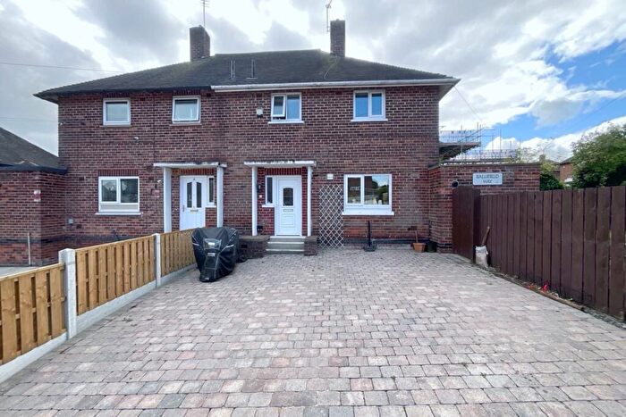 3 Bedroom Semi-Detached House For Sale In Ballifield Way, Sheffield, S13