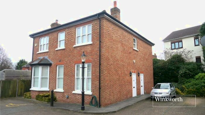 1 Bedroom Apartment To Rent In Leinster Mews, High Barnet, EN5