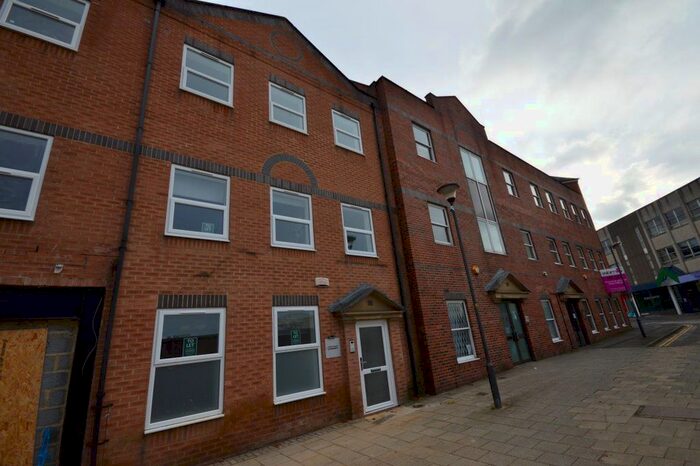 Studio To Rent In Temple Street, Swindon, SN1
