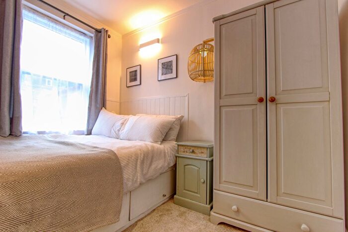 1 Bedroom Flat To Rent In St. Andrew Street, Galashiels, TD1