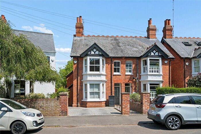 5 Bedroom Semi-Detached House For Sale In Vicarage Road, Henley-on-Thames, Oxfordshire, RG9