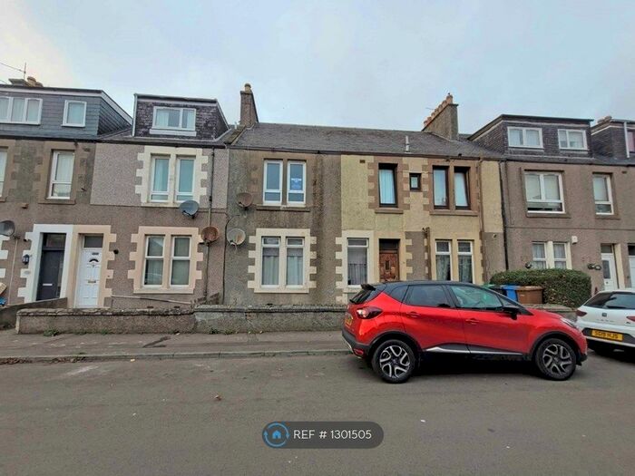 1 Bedroom Flat To Rent In Taylor Street, Methil, Leven KY8