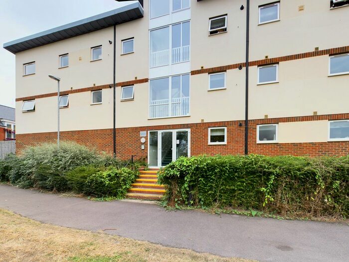 2 Bedroom Flat To Rent In Longhorn Avenue, Gloucester, GL1