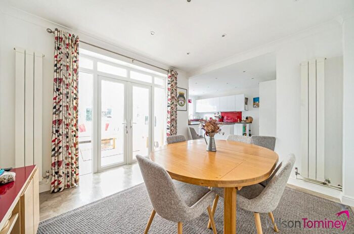 5 Bedroom Detached House For Sale In Broadmeadow Road, Weymouth, DT4