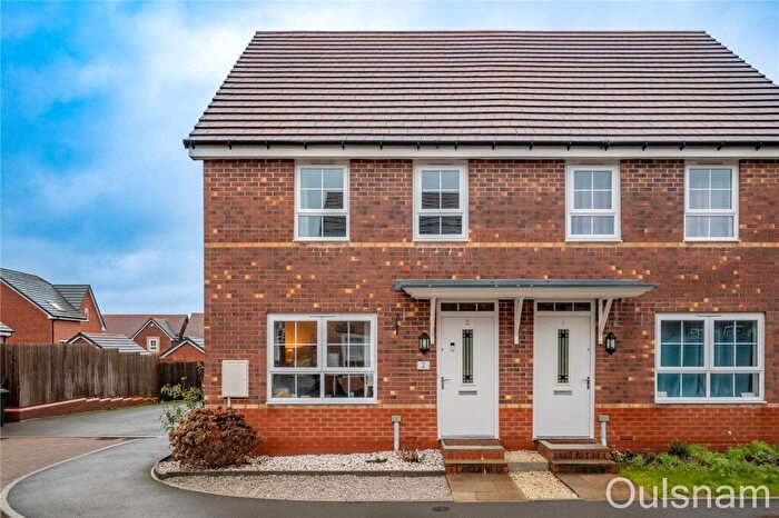3 Bedroom Semi Detached House For Sale In Black Horse Close, Stoke Prior, Bromsgrove, Worcestershire, B60