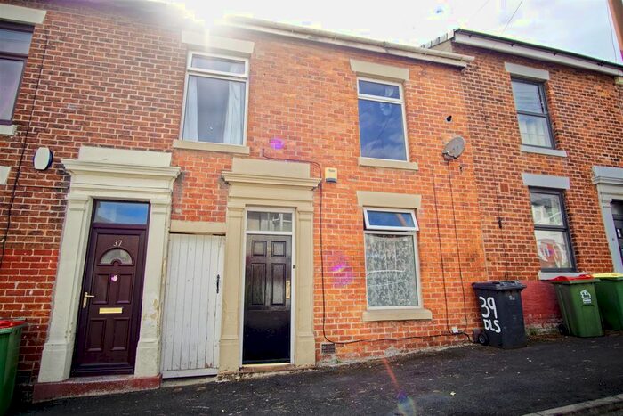 3 Bedroom Terraced House For Sale In De Lacy Street, Ashton-On-Ribble, Preston, PR2