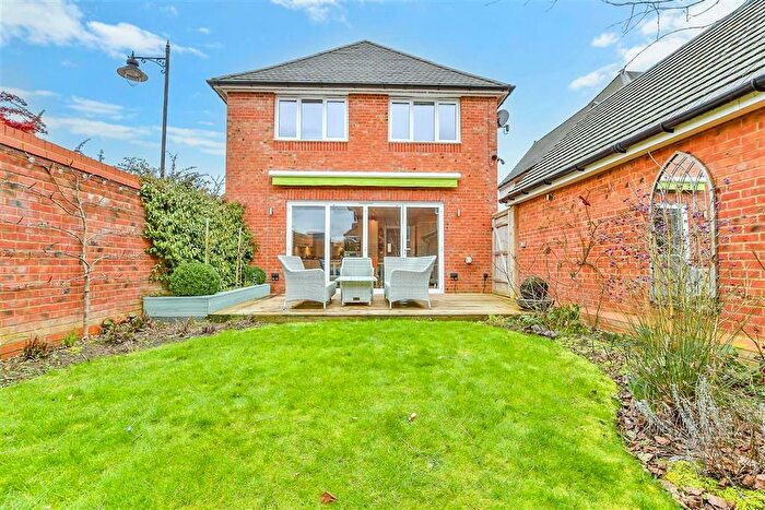 4 Bedroom Detached House For Sale In Great Threads, Staplehurst, Kent, TN12